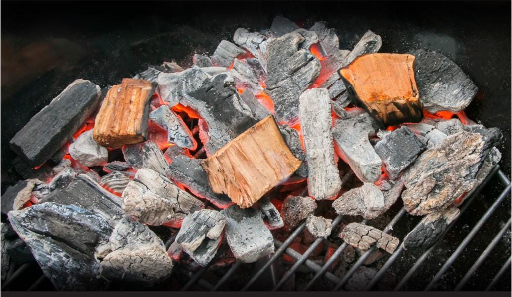 Smoking Wood Chunks. The Secret Weapon for Seasoned Pitmasters and BBQ Enthusiasts.